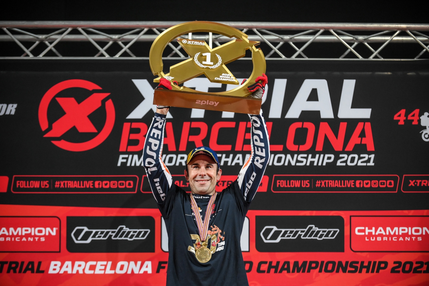 Bou is World Champion again after Barcelona victory