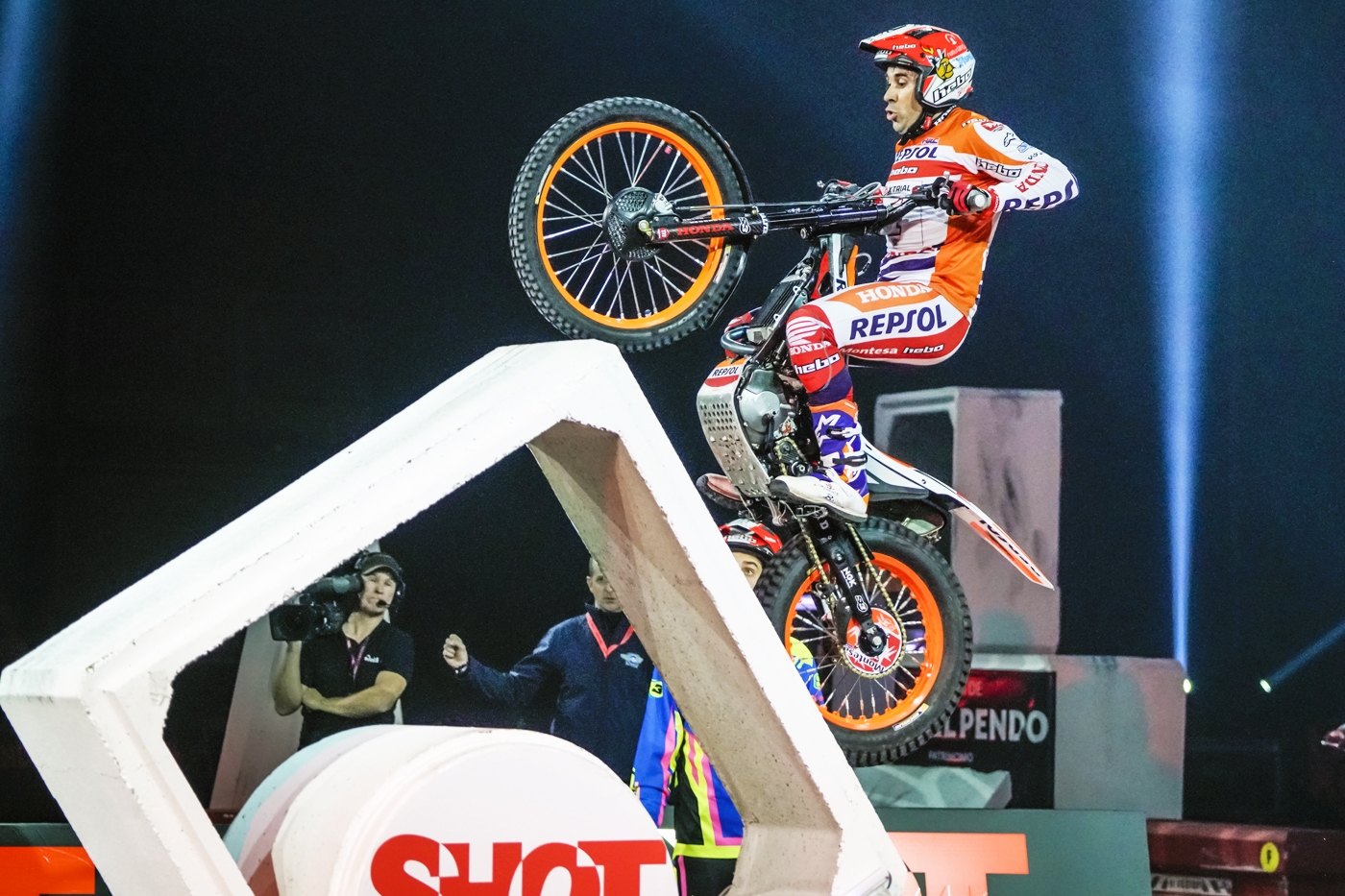 Bou leads as X-Trial returns to Granada