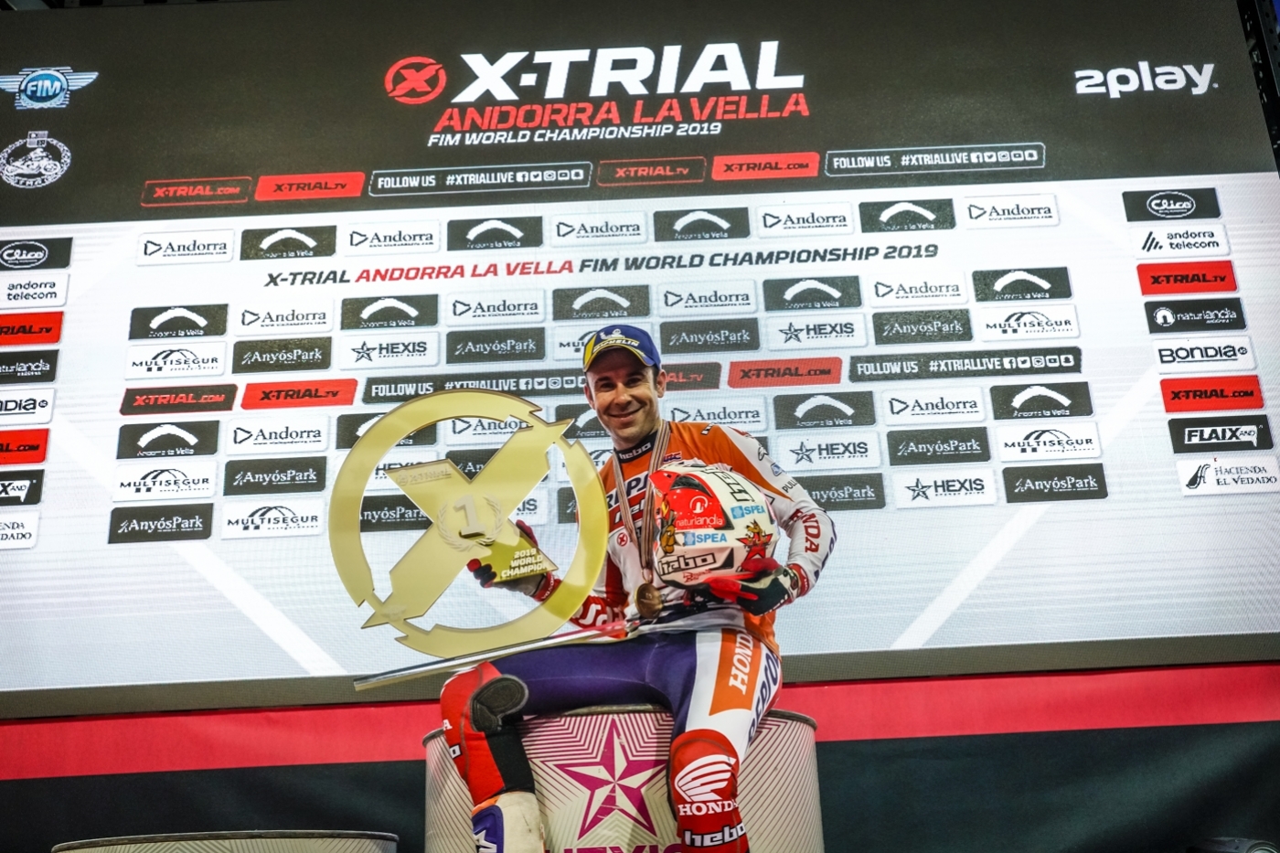 Triomphe exceptionnel de Toni Bou à Andorre-la-Vieille Triomphe exceptionnel de Toni Bou à Andorre-la-Vieille